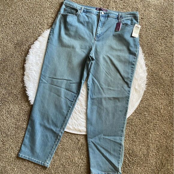 Gloria Vanderbilt Amanda Jeans New Womens Size 18W - Picture 1 of 8